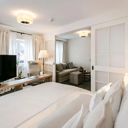 ホテル Der Unterschwarzachhof 4*